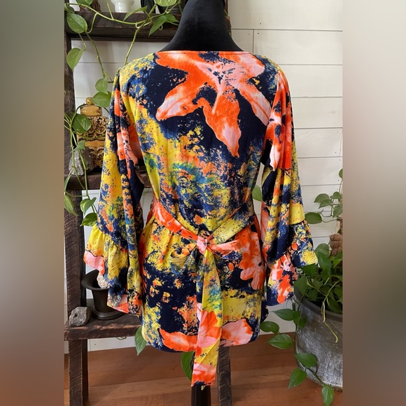 Betsey Johnson: Ruffled Floral Boho Blouse - Picture 15 of 17